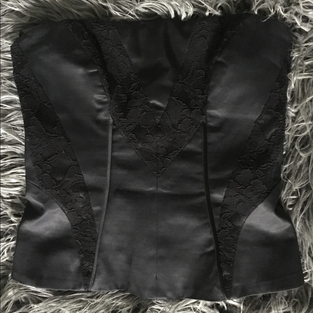 Sexy Bebe corset top HOLD